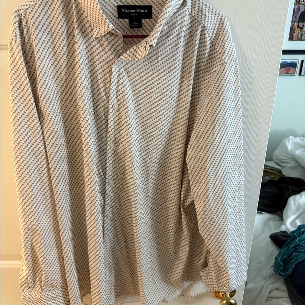 Mizzen+Main Men's White and Brown Pattern Shirt